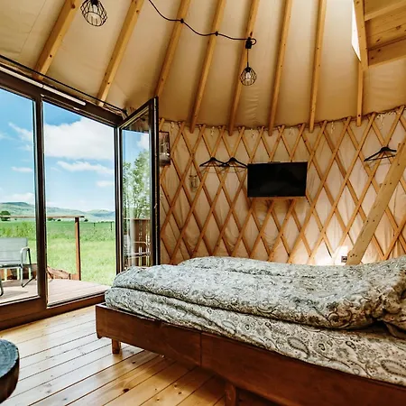 Jurty Za Winklem Ze Strefa